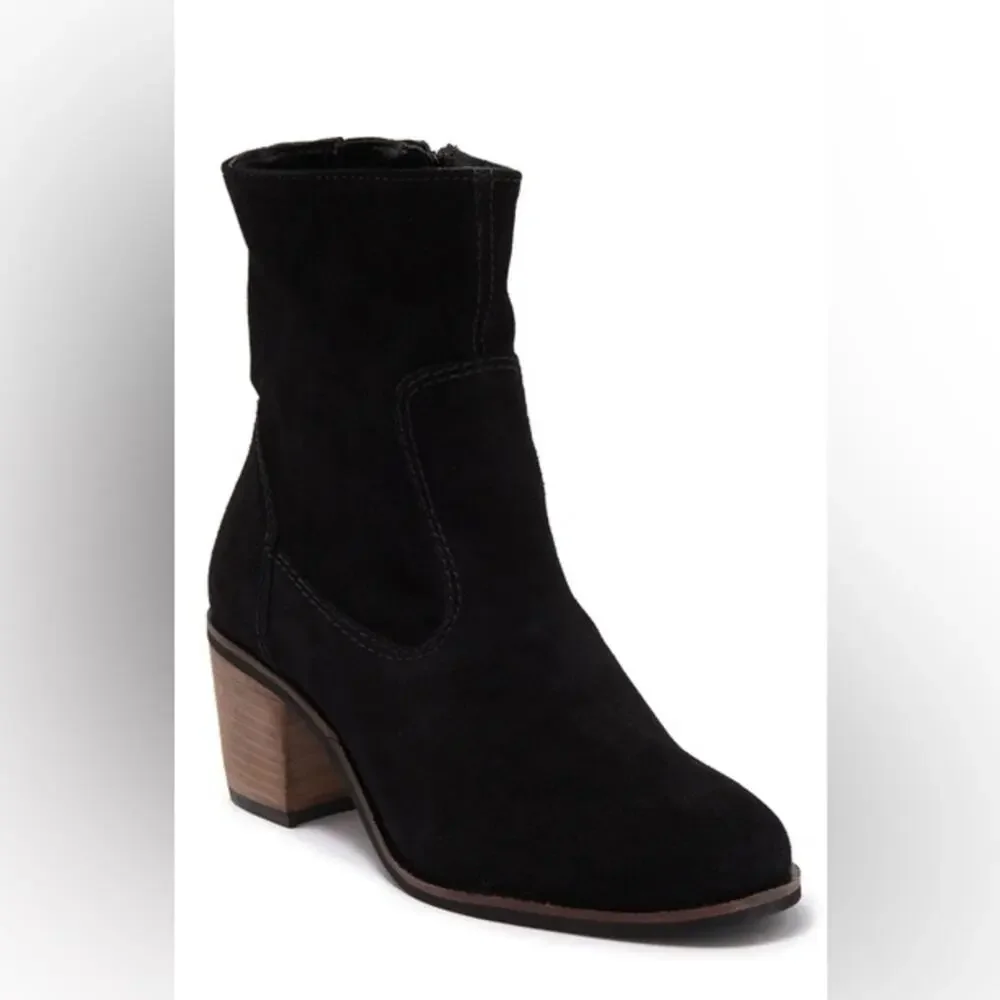 Crevo Jade‎ Suede Block Heel Bootie Black Size 6 New